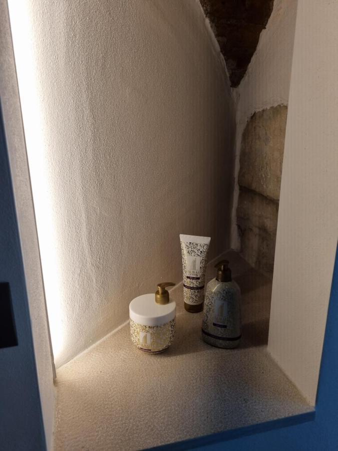 Suite D'Avalos Venosa Exteriör bild